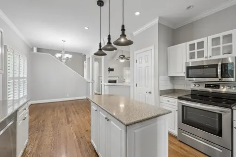 230 Harding Place Nashville TN 37205