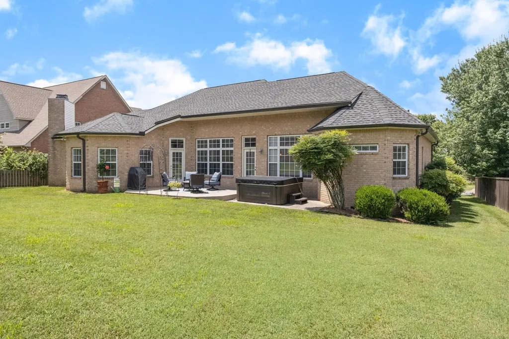 2814 New Port Royal Road Thompsons Station TN 37179