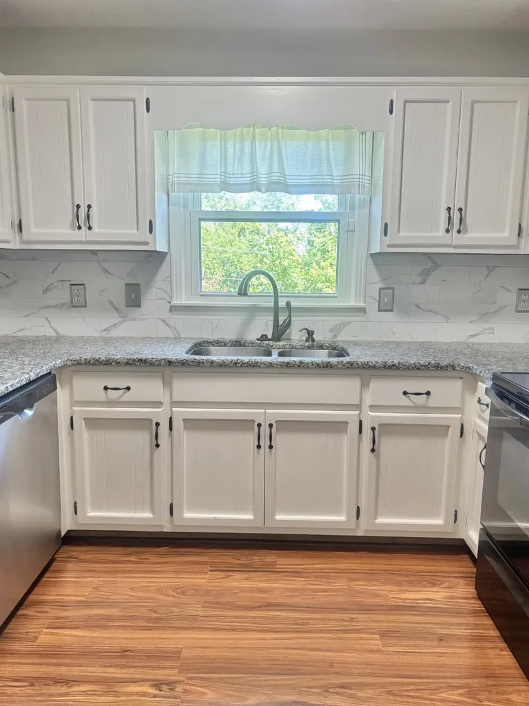 185 Honeysuckle Drive Hendersonville TN 37075