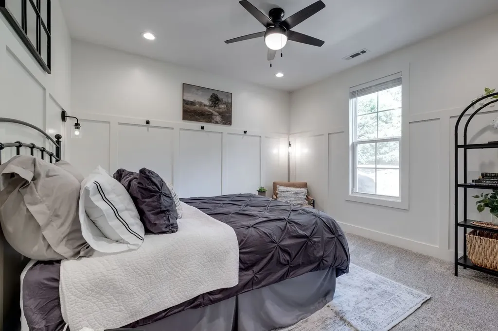 2591 Long Hollow Pike Hendersonville TN 37075