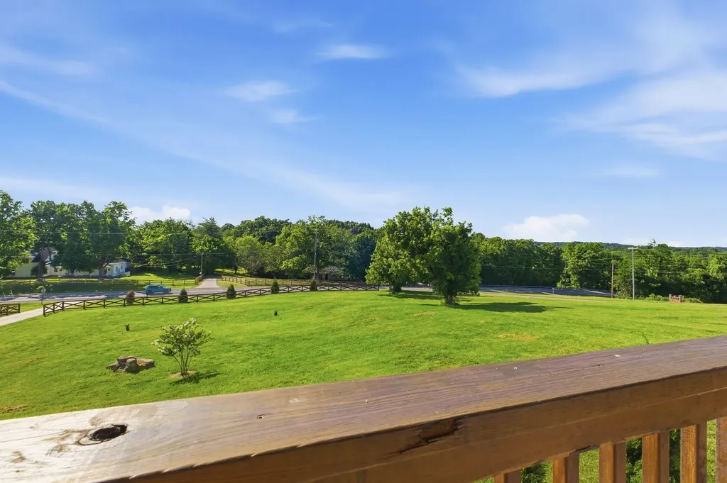 2591 Long Hollow Pike Hendersonville TN 37075