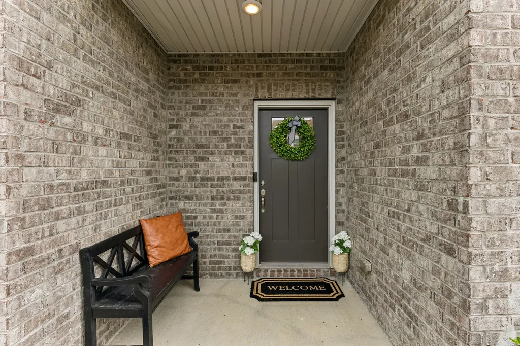 802 Arrington Way Columbia TN 38401