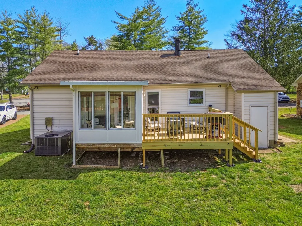 105 Heathcote Court Goodlettsville TN 37072