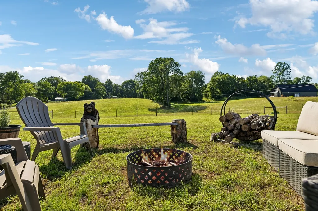 1157 Jim Read Road Ashland City TN 37015