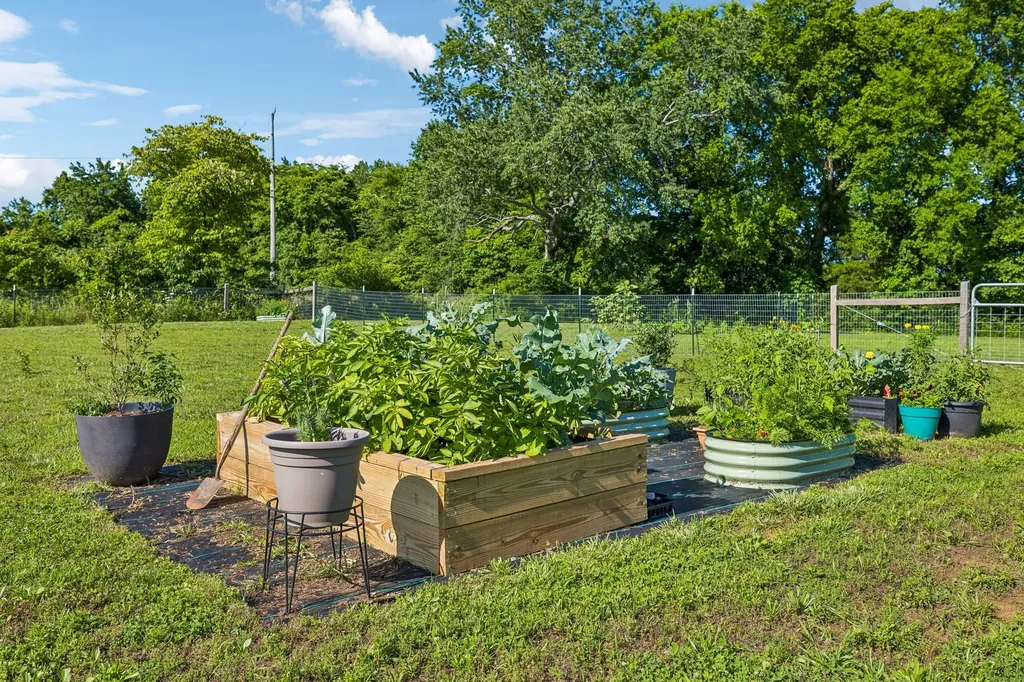 1157 Jim Read Road Ashland City TN 37015