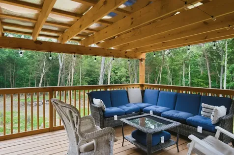 2010 Mosley Ferry Road Chapmansboro TN 37035