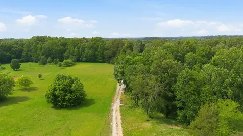 2010 Mosley Ferry Road Chapmansboro TN 37035