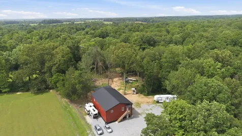 2010 Mosley Ferry Road Chapmansboro TN 37035