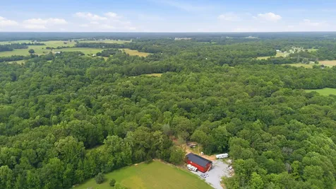2010 Mosley Ferry Road Chapmansboro TN 37035