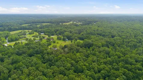 2010 Mosley Ferry Road Chapmansboro TN 37035