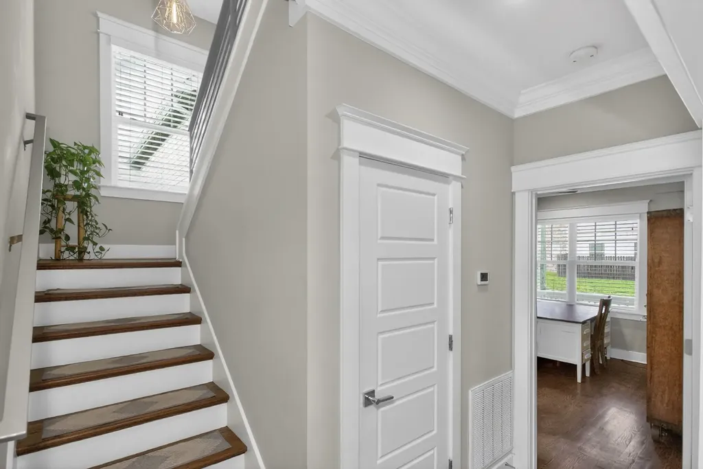 1009 49th Ave, N Nashville TN 37209