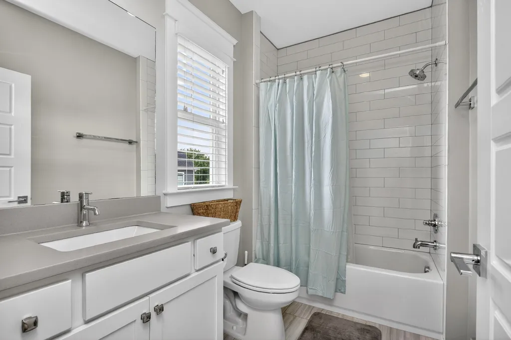 1009 49th Ave, N Nashville TN 37209