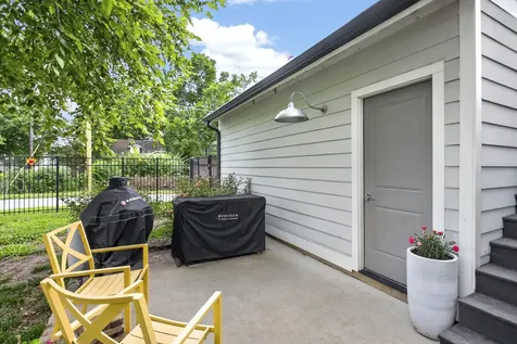 1009 49th Ave, N Nashville TN 37209