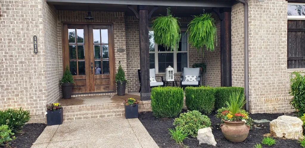 1818 Eaves Court Nolensville TN 37135
