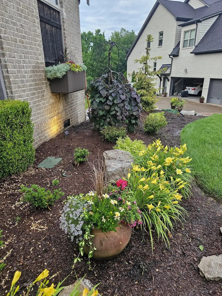 1818 Eaves Court Nolensville TN 37135