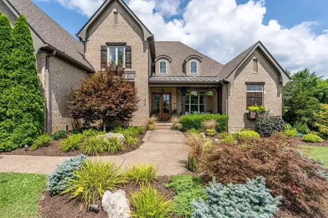 1818 Eaves Court Nolensville TN 37135