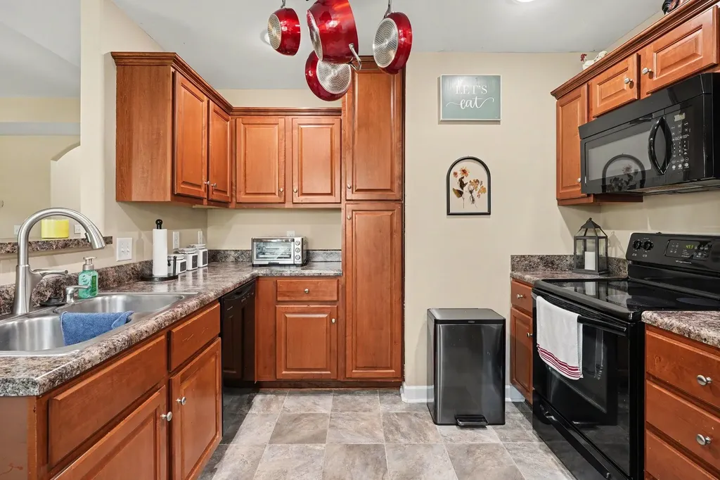 502 Poplar Bend Dickson TN 37055