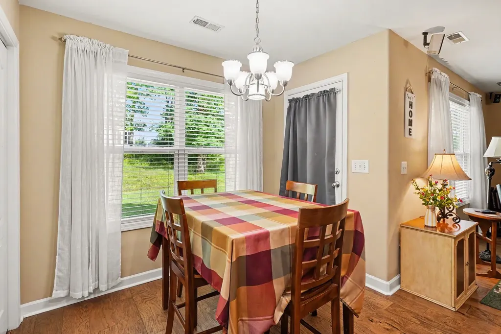 502 Poplar Bend Dickson TN 37055