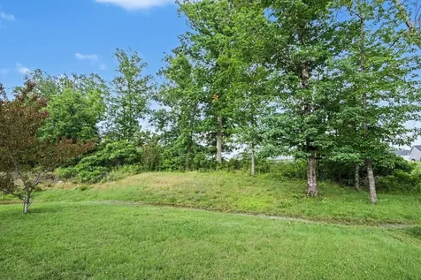 502 Poplar Bend Dickson TN 37055