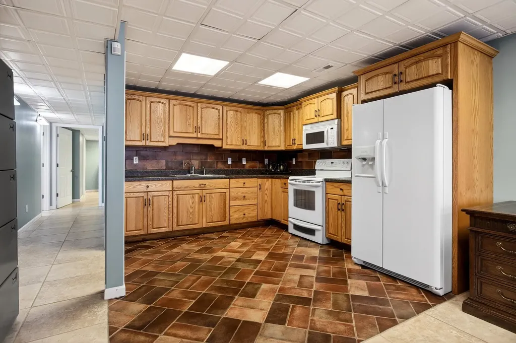 3195 Ladd Springs Road, SE Old Fort TN 37362