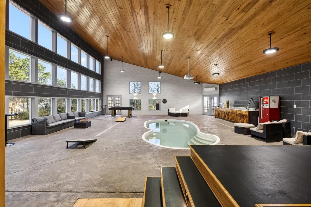 3195 Ladd Springs Road, SE Old Fort TN 37362