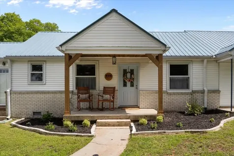 3030 Highway 49, E Charlotte TN 37036
