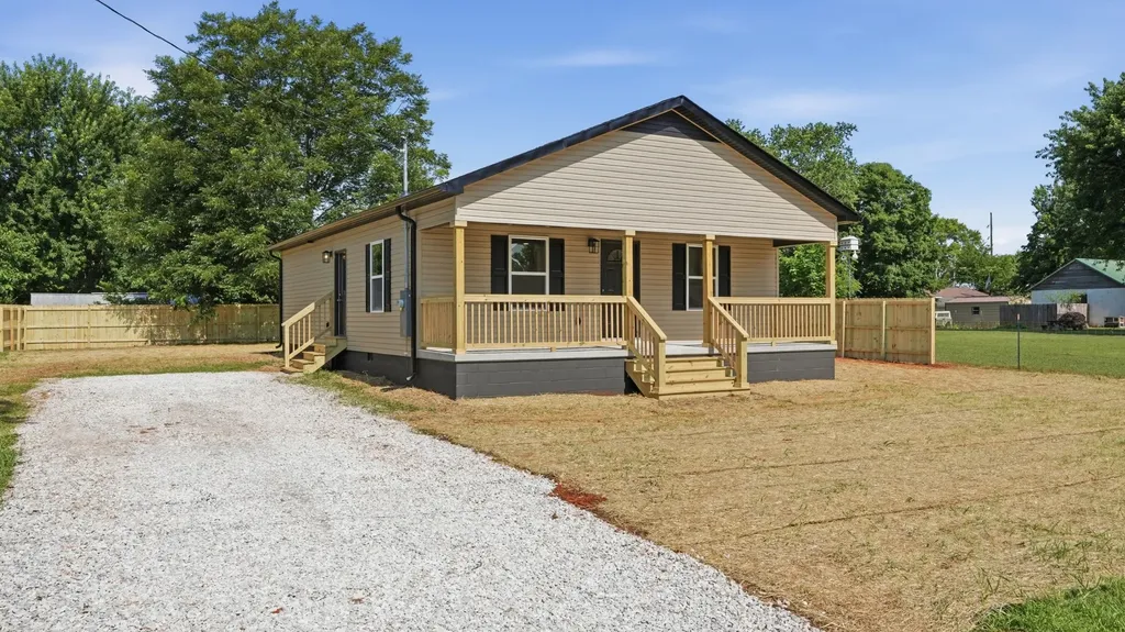 109 Spruce Street Cowan TN 37318