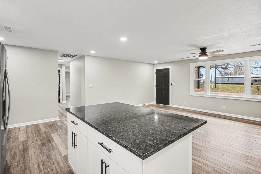 5963 Wayman Dunn Road Springfield TN 37172