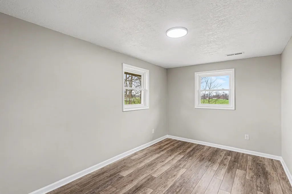 5963 Wayman Dunn Road Springfield TN 37172