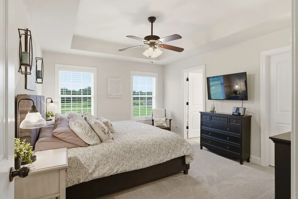 1973 Rolling Meadow Lane Chapel Hill TN 37034