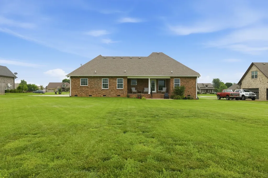 1973 Rolling Meadow Lane Chapel Hill TN 37034