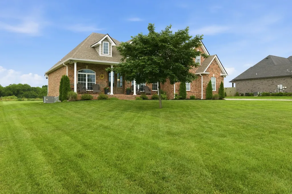 1973 Rolling Meadow Lane Chapel Hill TN 37034