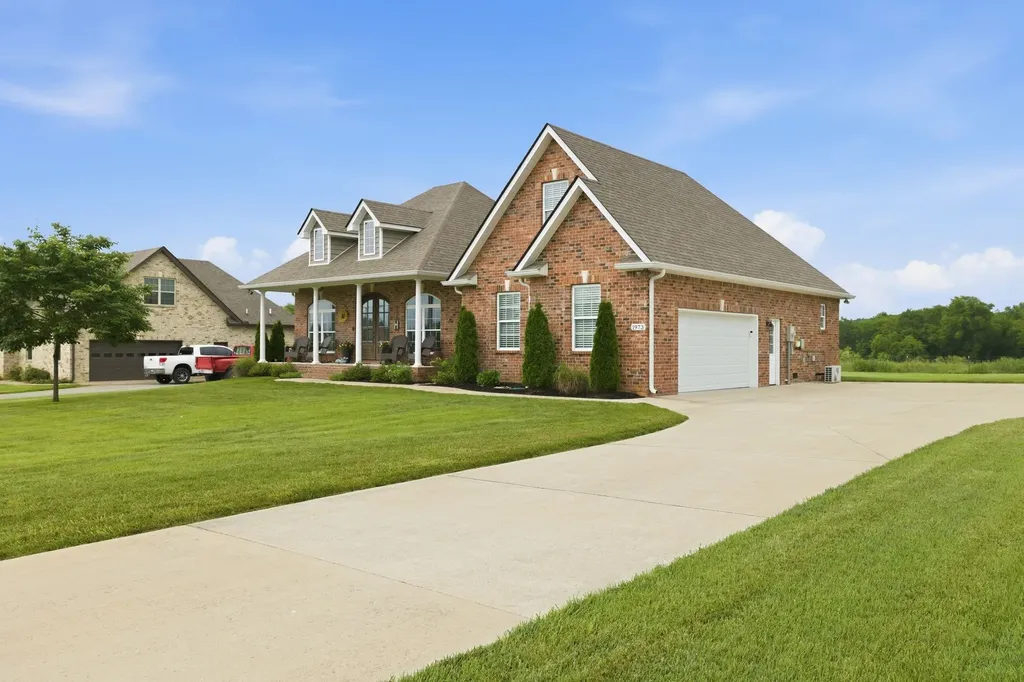 1973 Rolling Meadow Lane Chapel Hill TN 37034