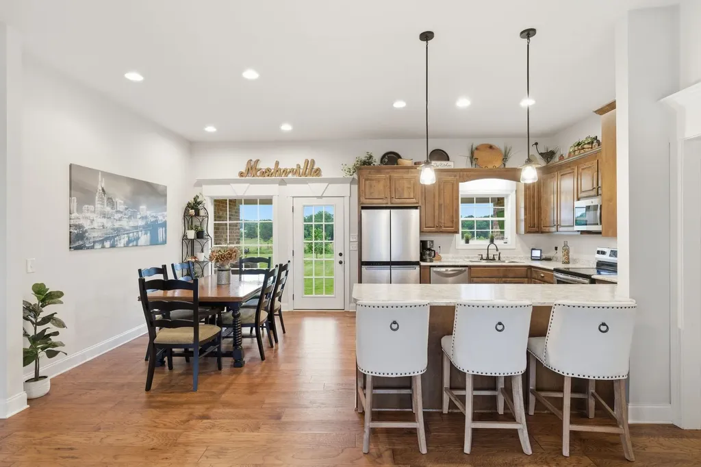 1973 Rolling Meadow Lane Chapel Hill TN 37034