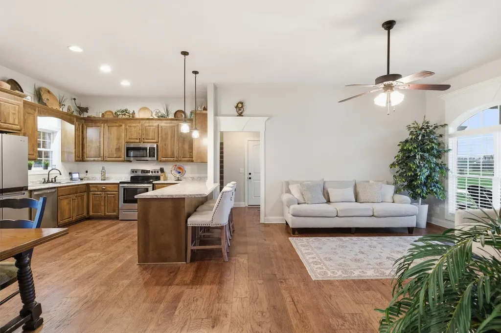 1973 Rolling Meadow Lane Chapel Hill TN 37034