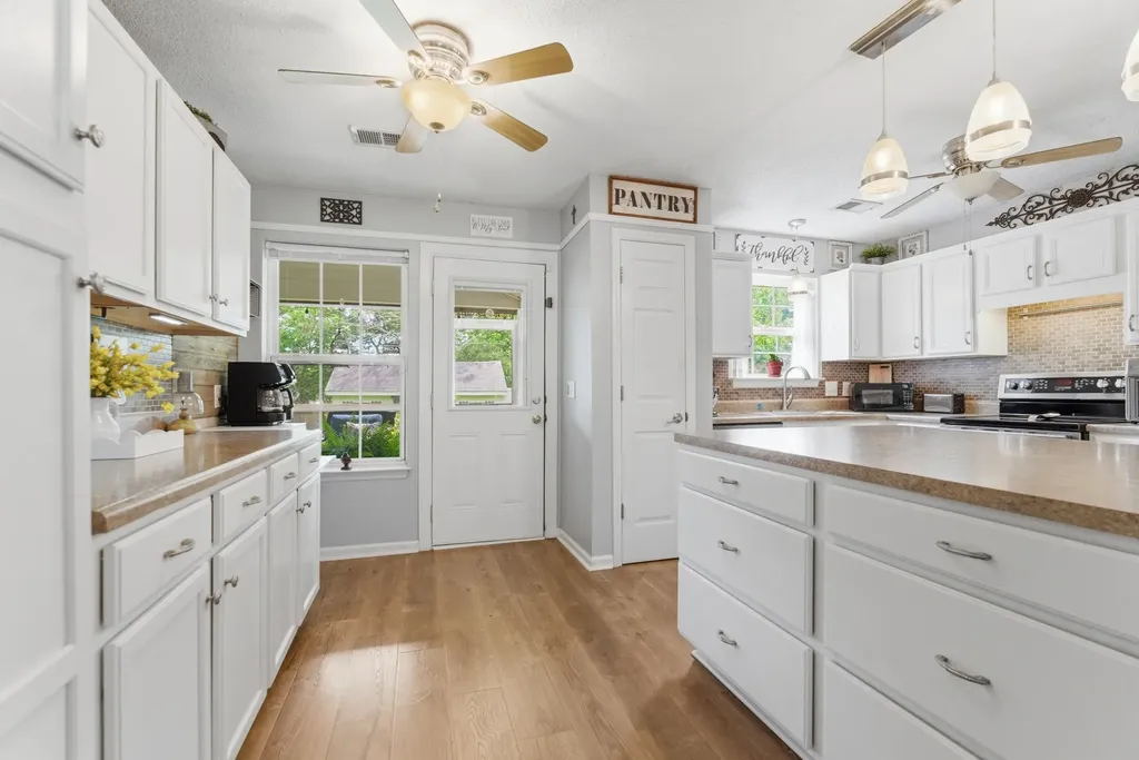 337 Lake Forest Drive La Vergne TN 37086