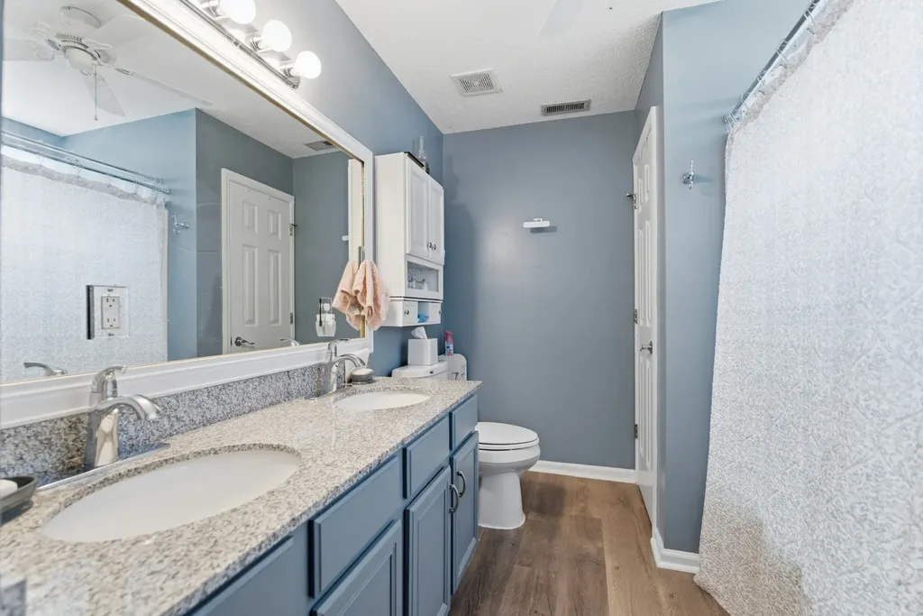 337 Lake Forest Drive La Vergne TN 37086