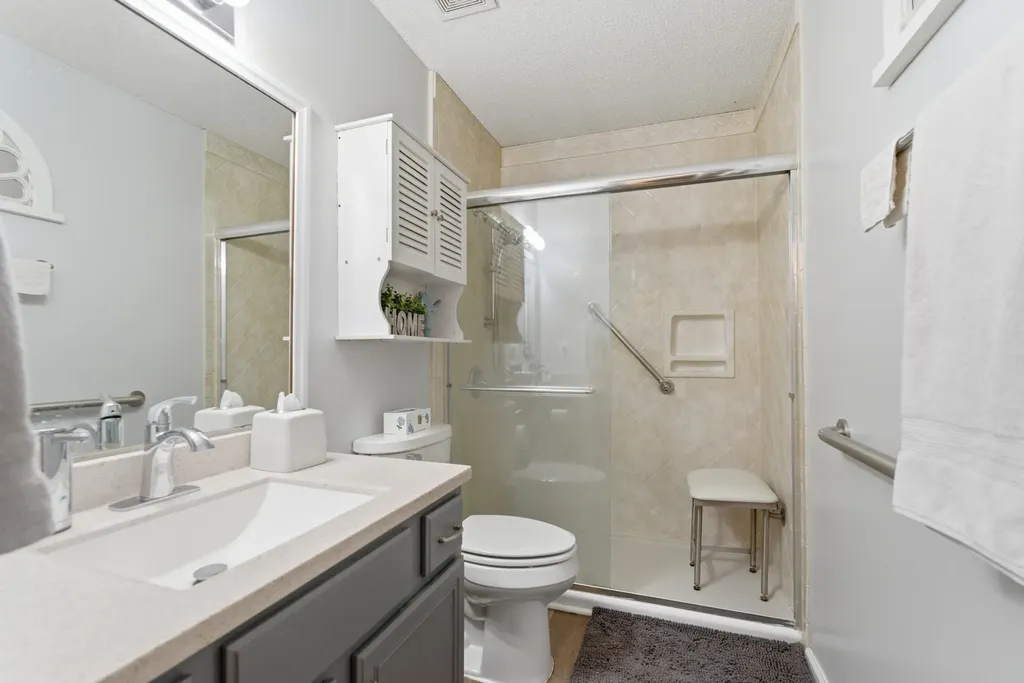 337 Lake Forest Drive La Vergne TN 37086