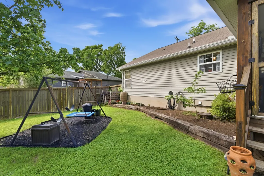 337 Lake Forest Drive La Vergne TN 37086