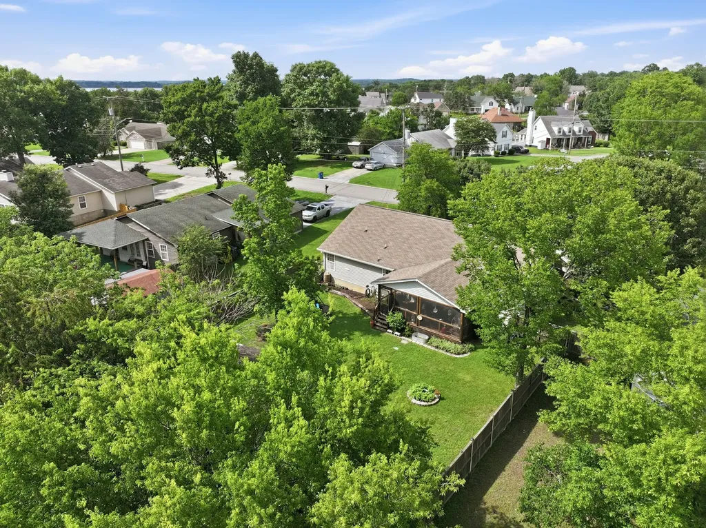 337 Lake Forest Drive La Vergne TN 37086