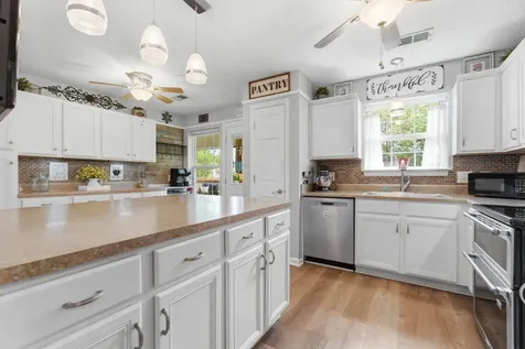 337 Lake Forest Drive La Vergne TN 37086