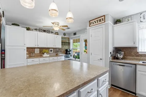 337 Lake Forest Drive La Vergne TN 37086