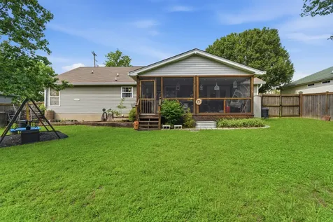 337 Lake Forest Drive La Vergne TN 37086