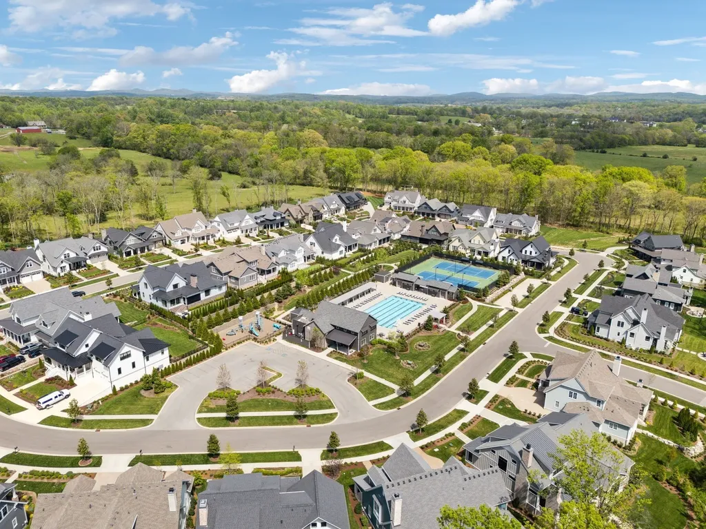 9307 Double Run Court College Grove TN 37046