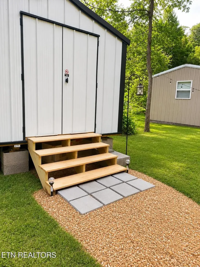 232 Sweeney Road Benton TN 37307