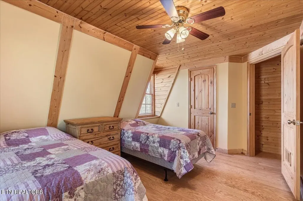 1736 Rafter Road Tellico Plains TN 37385