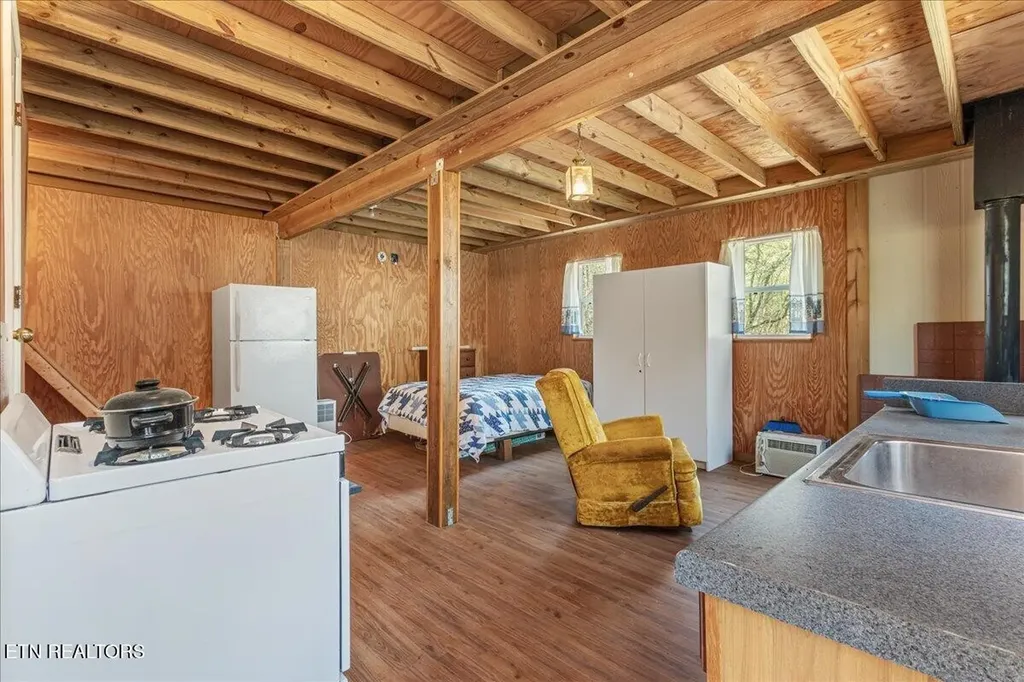 1736 Rafter Road Tellico Plains TN 37385