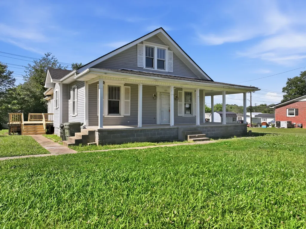 323 Kennedy Street Lawrenceburg TN 38464