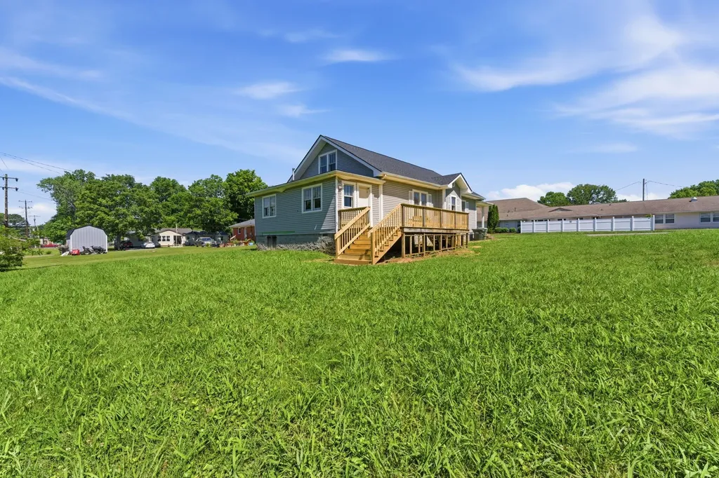 323 Kennedy Street Lawrenceburg TN 38464
