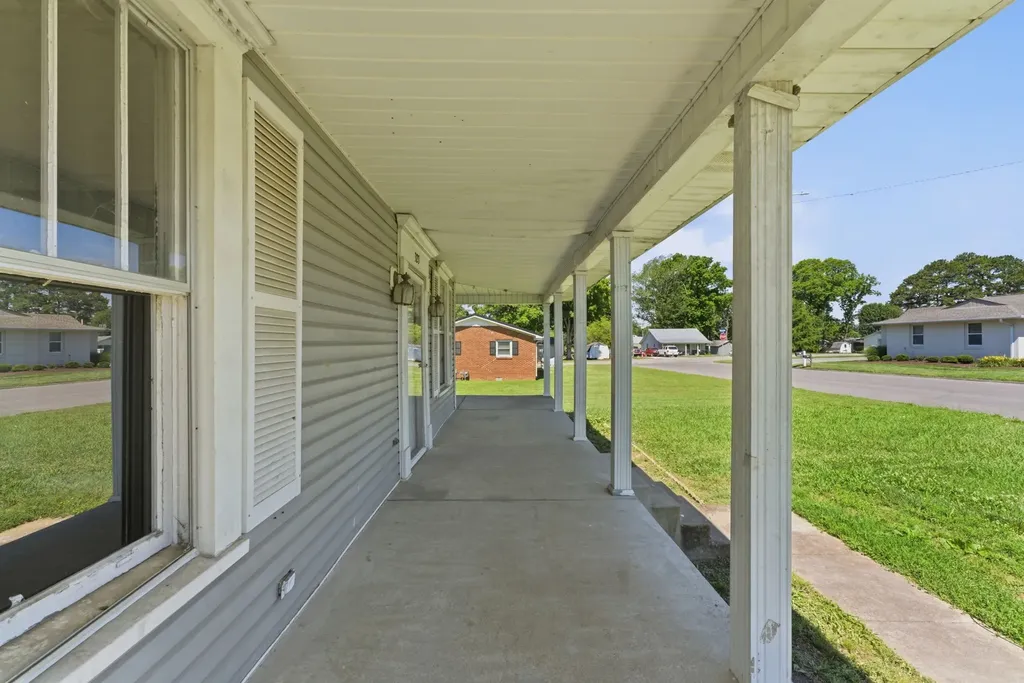 323 Kennedy Street Lawrenceburg TN 38464
